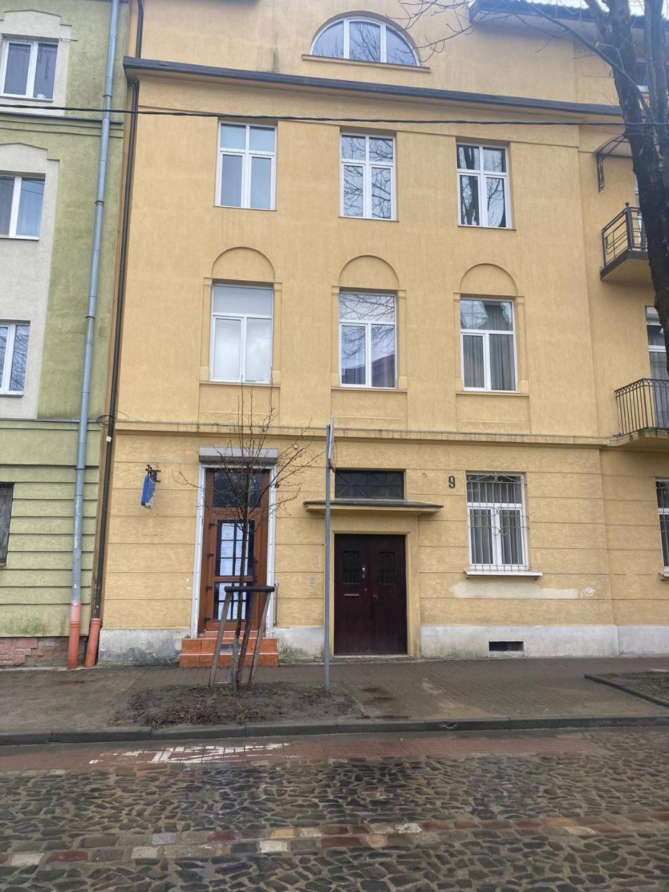Апартаменти На Вулиці Антоновича Lviv Exterior photo